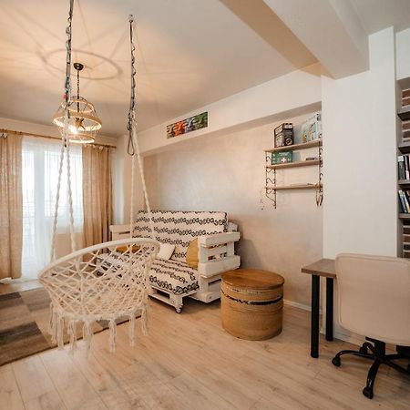 Bright And Cozy Design Apt With Office Apartamento Cluj-Napoca Exterior foto