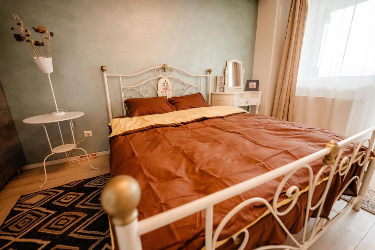 Bright And Cozy Design Apt With Office Apartamento Cluj-Napoca Exterior foto