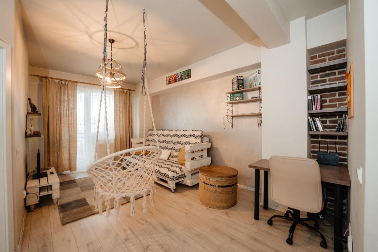Bright And Cozy Design Apt With Office Apartamento Cluj-Napoca Exterior foto
